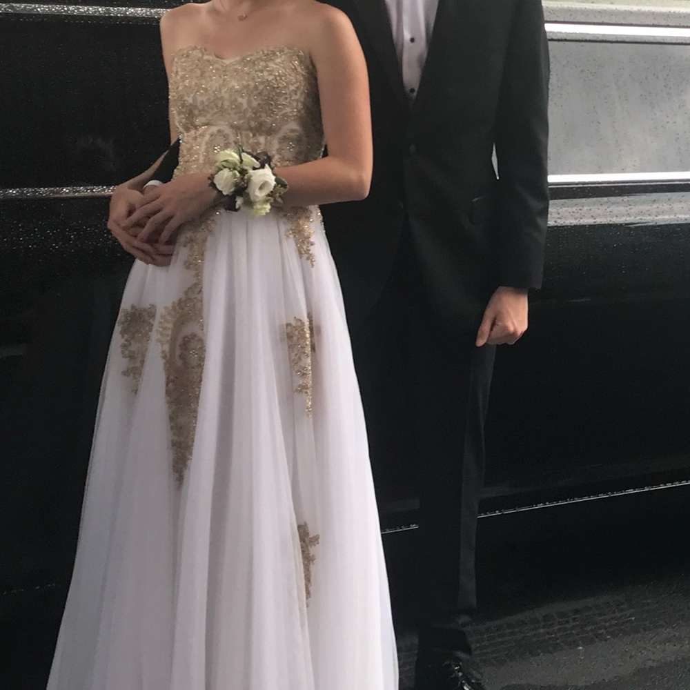 Gorgeous princess Prom dress with gold detailing!